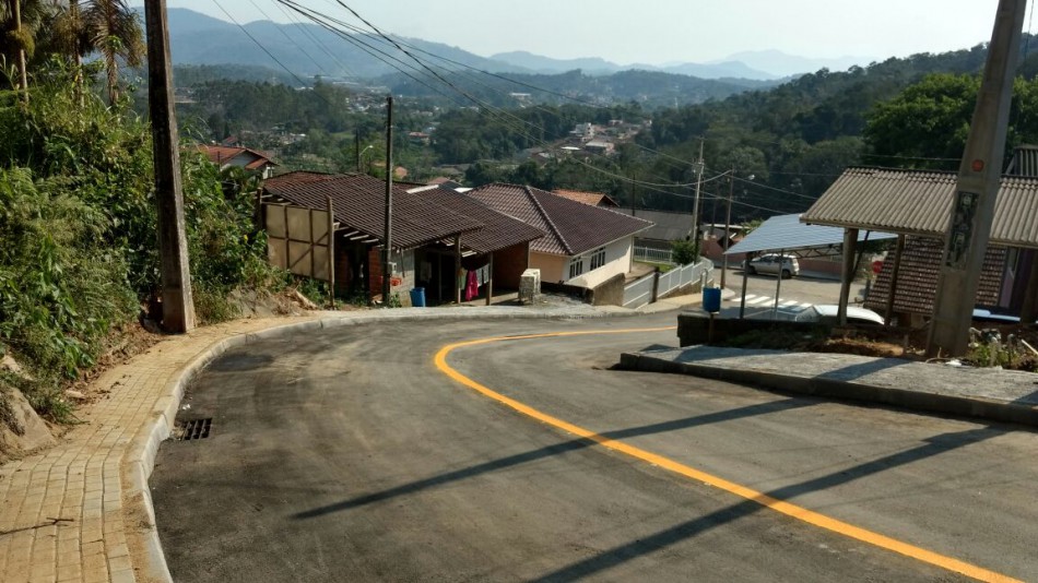 Pavimentação na Itoupavazinha será entregue nesta segunda-feira
