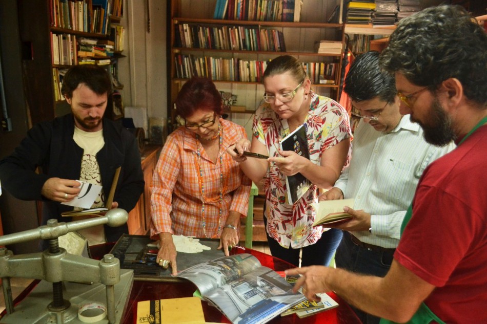 Comitiva da FCBlu visita Oficina Tipográfica em Rodeio