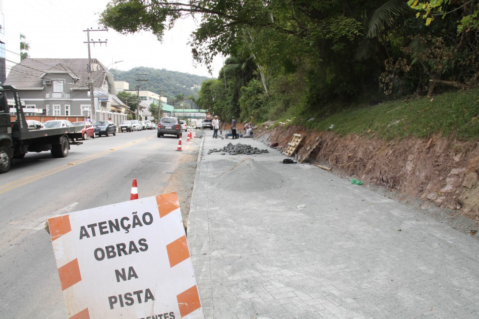Execuções na Rua Itajaí concentram-se nas calçadas