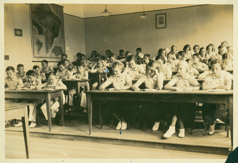 Memória Digital: nacionalização do ensino