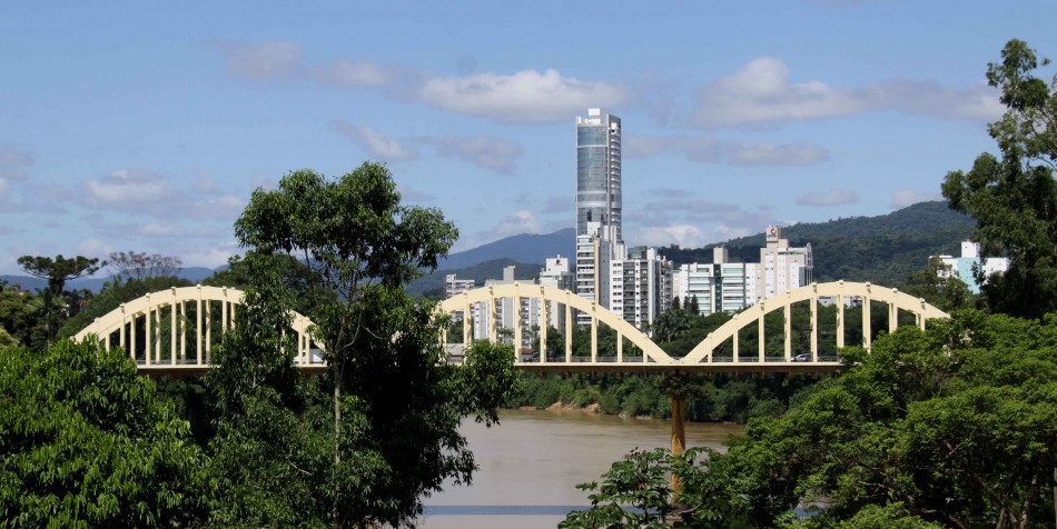 Trânsito na Ponte dos Arcos será fechado neste fim de semana