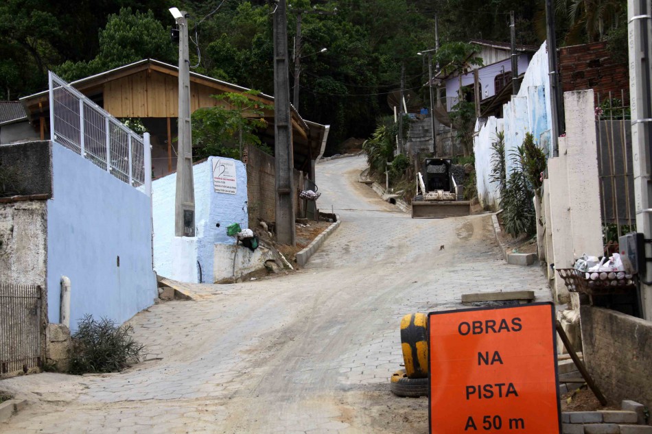 Prefeitura conclui segunda etapa de pavimento na Rua Rodolfo Frotschner