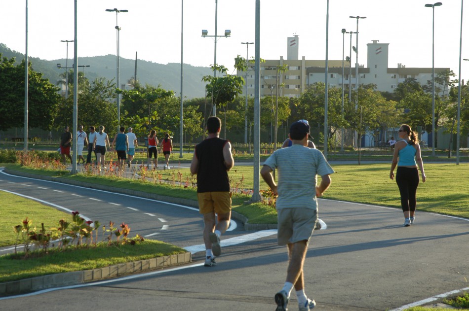 Parque Ramiro Ruediger fechará mais cedo para pintura da pista