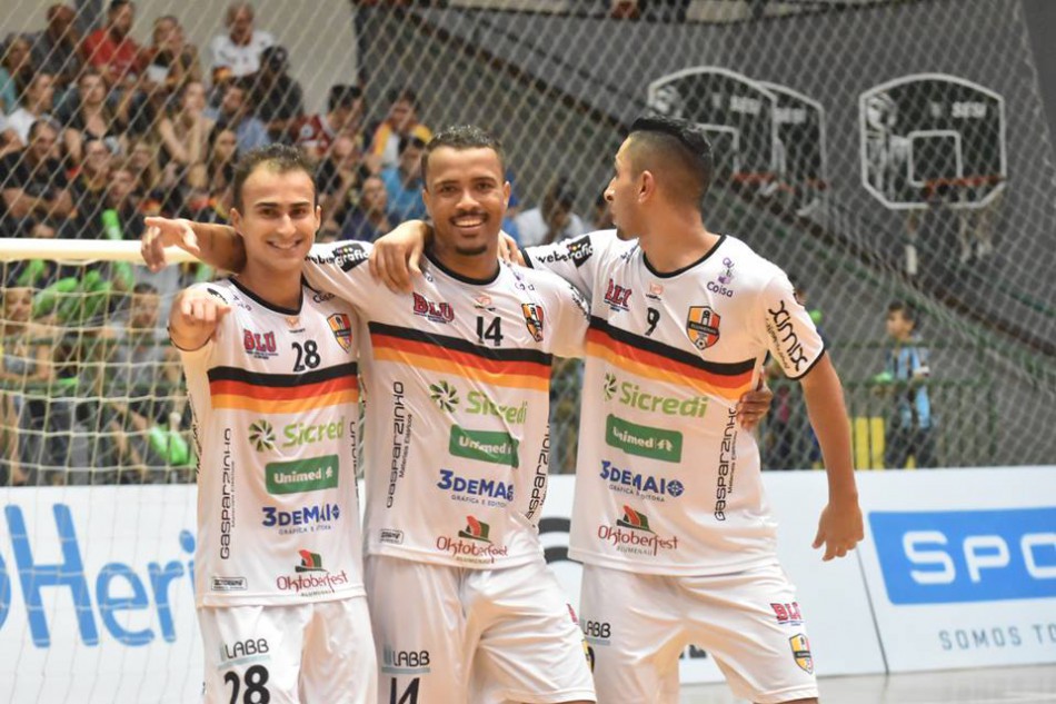 Goleada coloca Blumenau Futsal em terceiro lugar na Liga Nacional