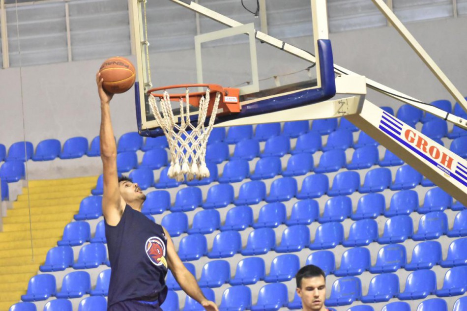 Basquete masculino recebe o Corinthians (SP) pela Liga Ouro