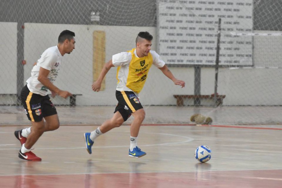 Futsal, handebol e vôlei entram em quadra neste fim de semana