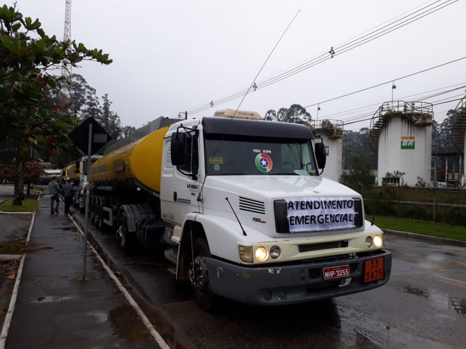 Blumenau recebe combustível para serviços essenciais à comunidade