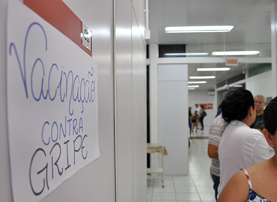 Blumenau imuniza 14.931 pessoas contra a gripe na primeira semana