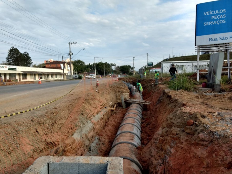 Rotatória que dará acesso ao Terminal Norte segue em execução