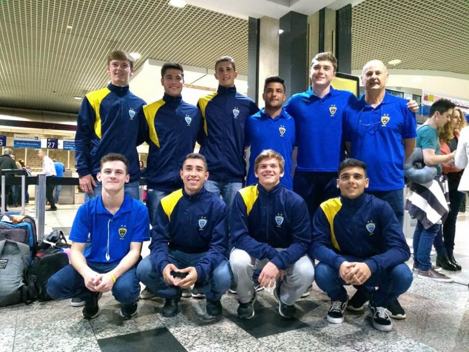 Dois atletas de Blumenau disputam o Mundial Juvenil de Punhobol nos EUA