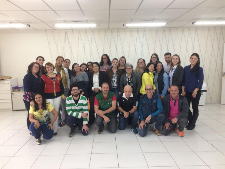 Servidores da Assistência Social concluem capacitação em Libras