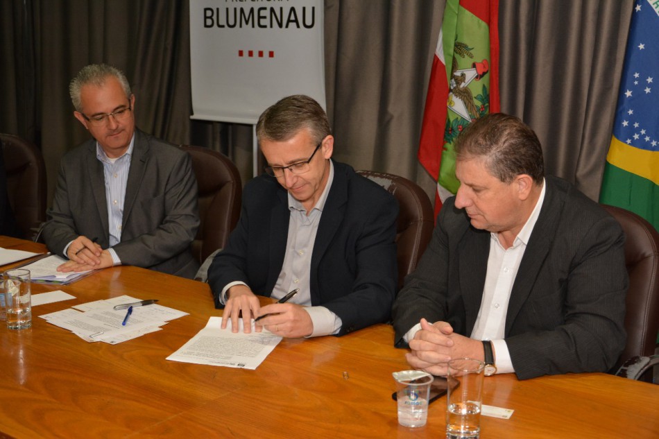 Seterb firma parceria com o Imetro/SC