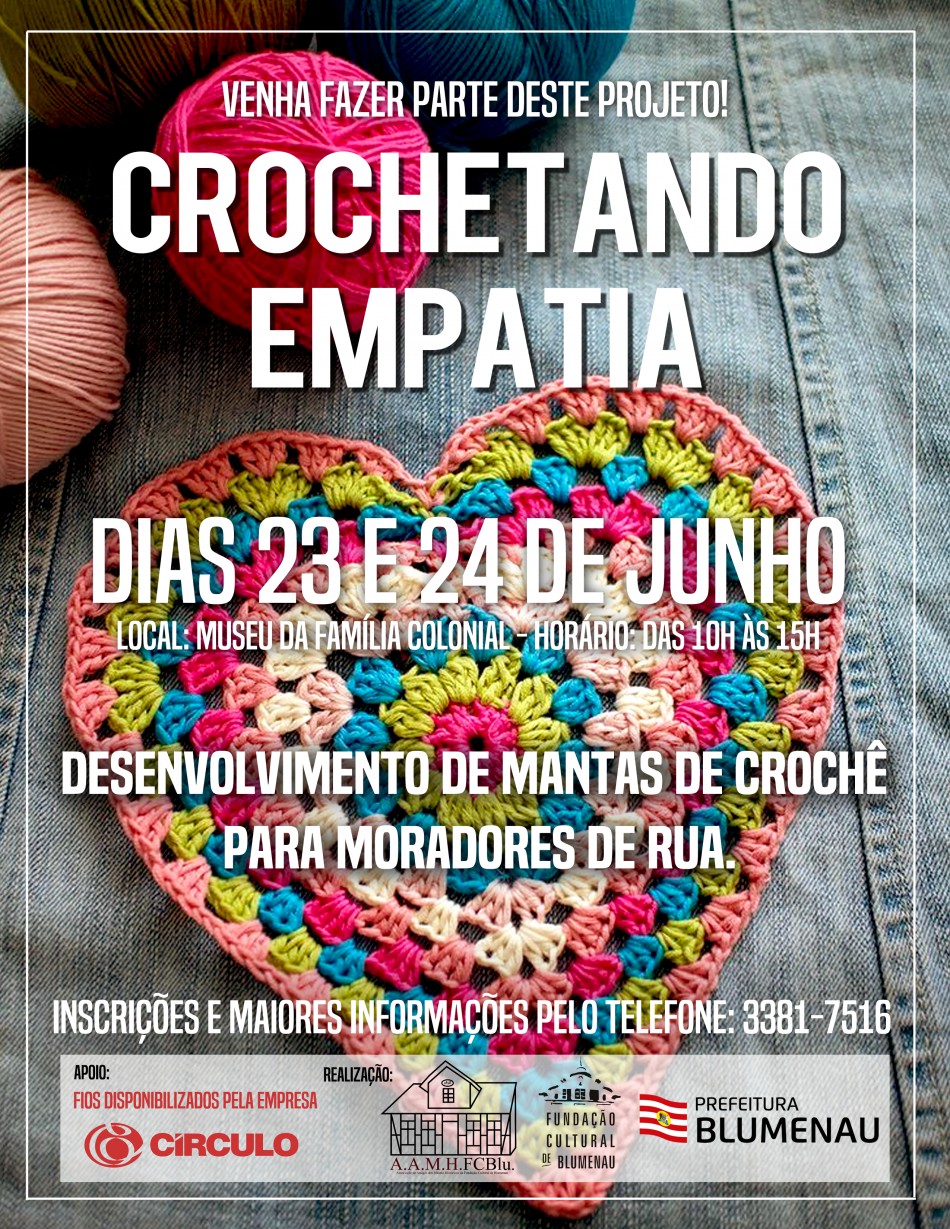 Crochetando Empatia produz mantas para pessoas em situação de rua
