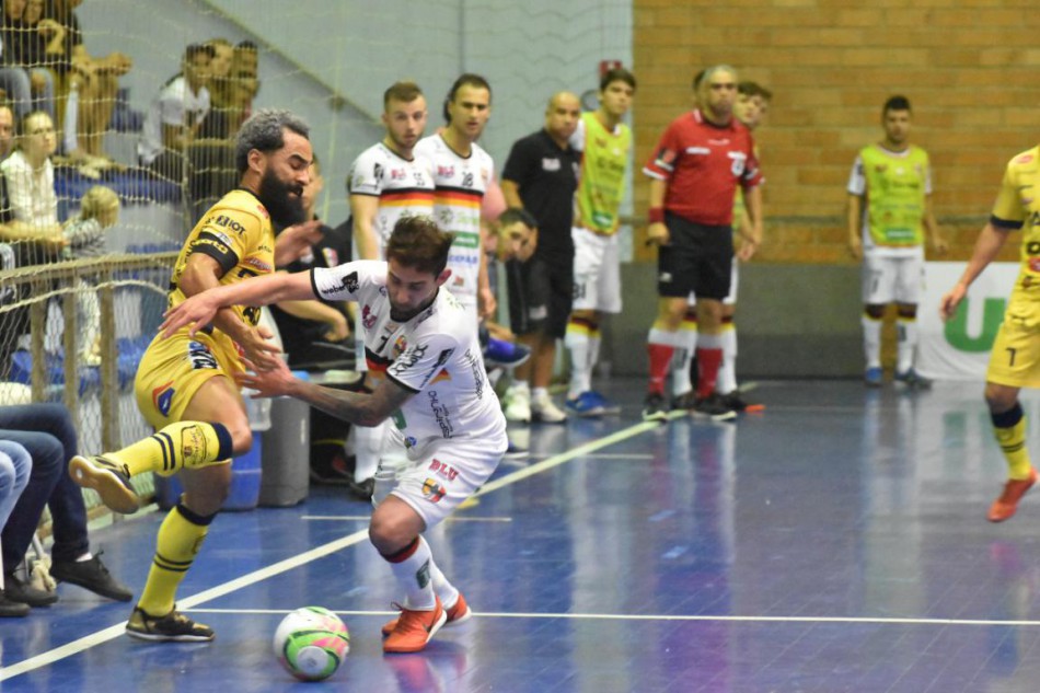 Futsal recebe Joinville pelo Campeonato Catarinense