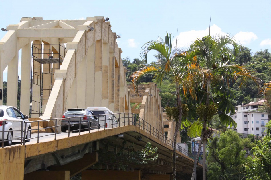 Trânsito na Ponte dos Arcos será fechado neste fim de semana