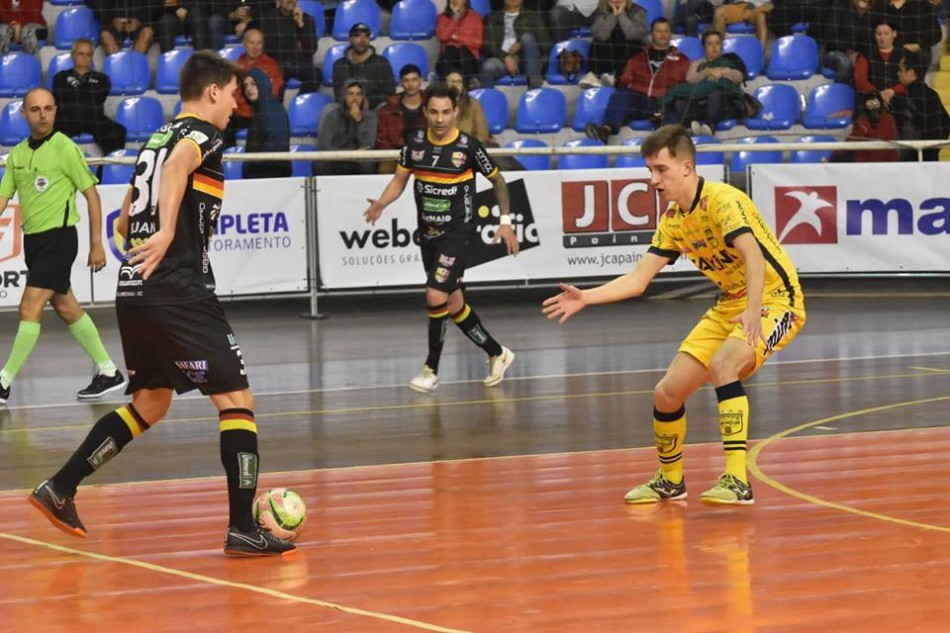 Blumenau Futsal recebe Jaraguá pelas quartas de final do Estadual