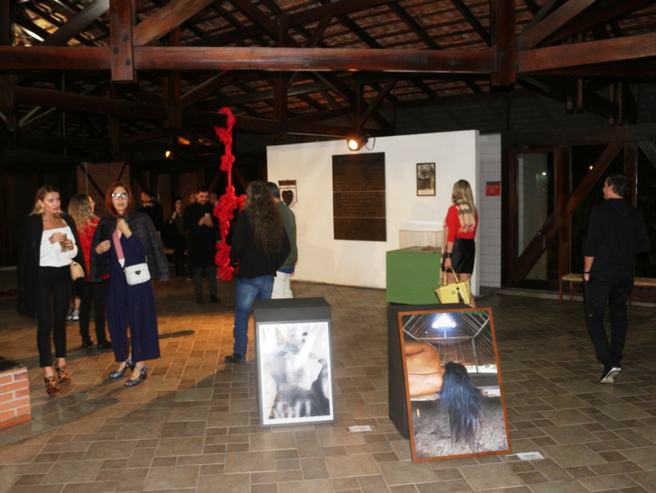 Exposição Enigmas da Visão reúne artistas de 11 países