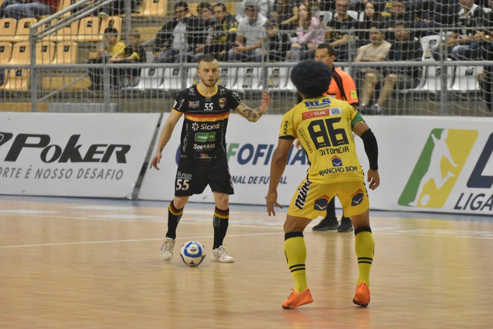 Blumenau Futsal recebe Tubarão pela Liga Nacional