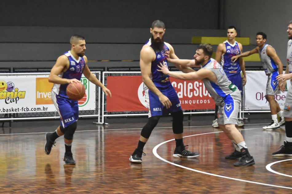 Basquete masculino se prepara para disputar dois jogos nos próximos dias