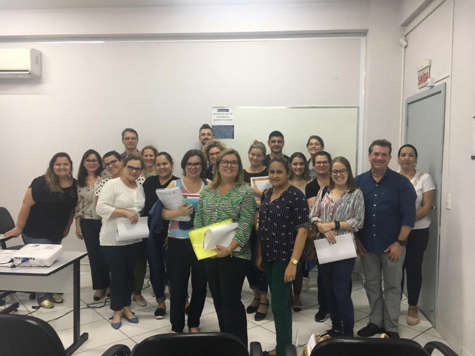 Representantes de ONGs participam de encontro