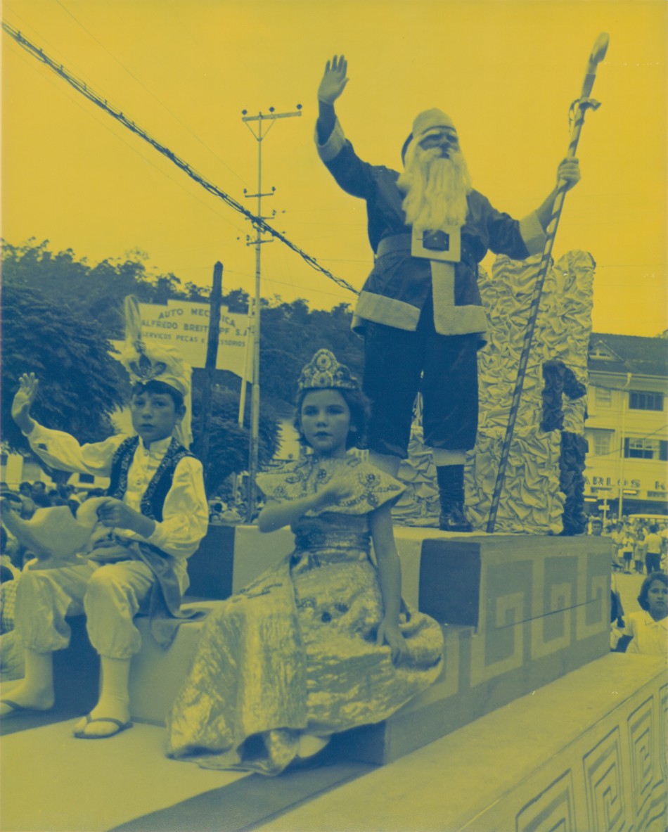 Memória Digital: Hermes Macedo e o Natal