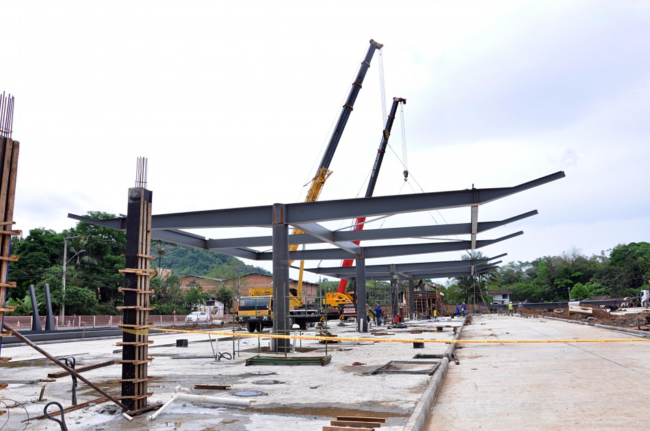 Terminal Norte recebe cobertura metálica 