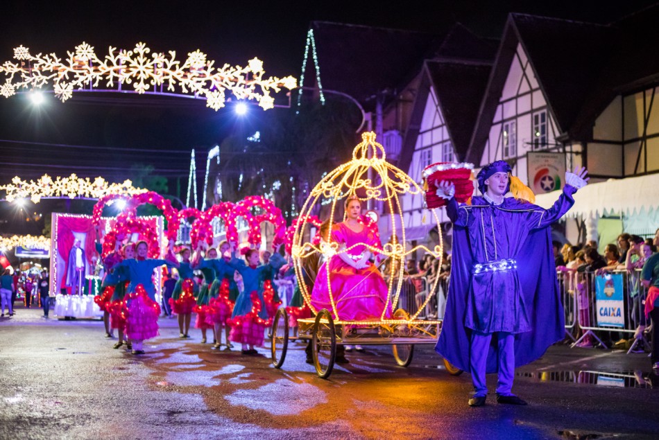 Pessoas com deficiência visual terão experiência sensorial no Desfile de Natal