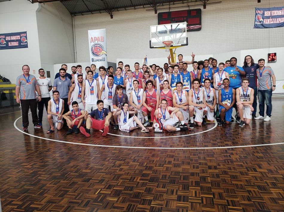 Basquete masculino sub-19 disputa Copa Apab neste sábado