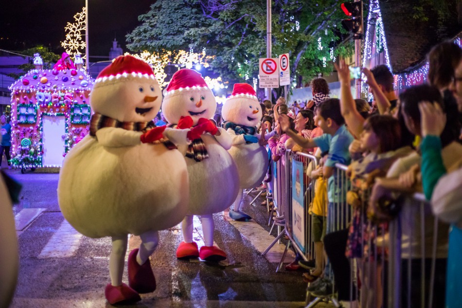 Magia de Natal realiza grande parada de natal neste sábado, dia 22
