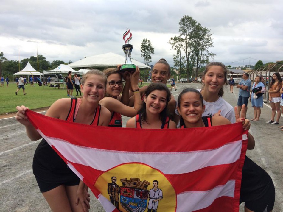 Blumenau lidera classificação geral da Olesc