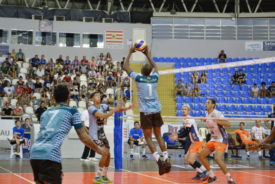 Entradas começam a ser vendidas para jogo da Apan/FMD pela Superliga B