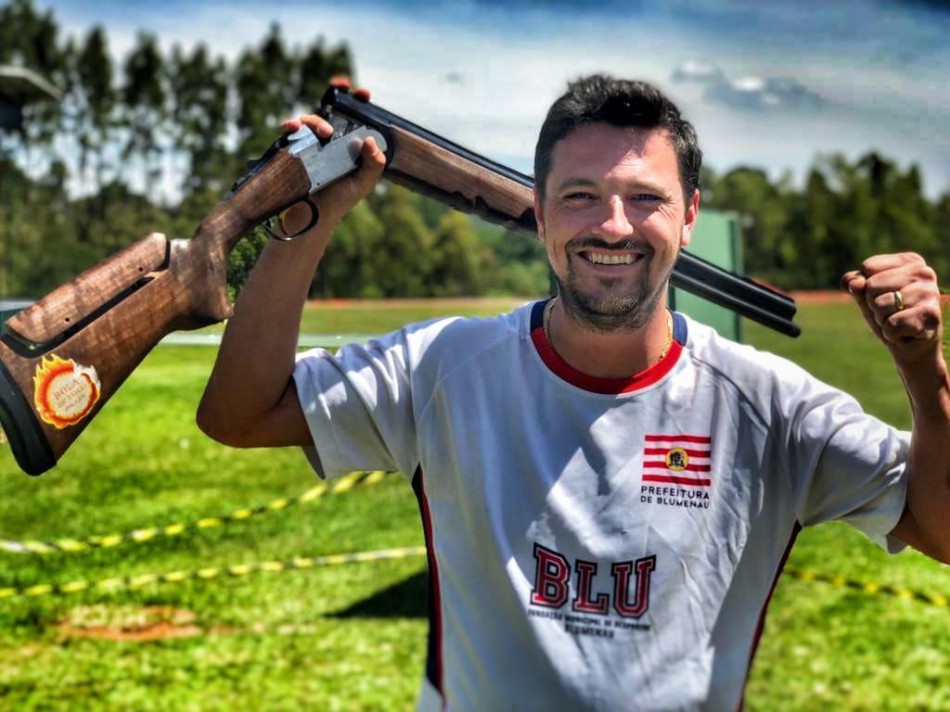 Atleta de Blumenau conquista vaga na Seleção Brasileira de Tiro ao Prato