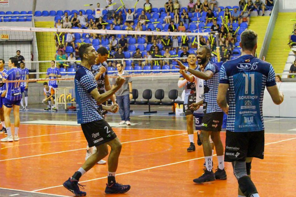 Apan/FMD encara equipe de Brasília nas quartas-de final da Superliga B