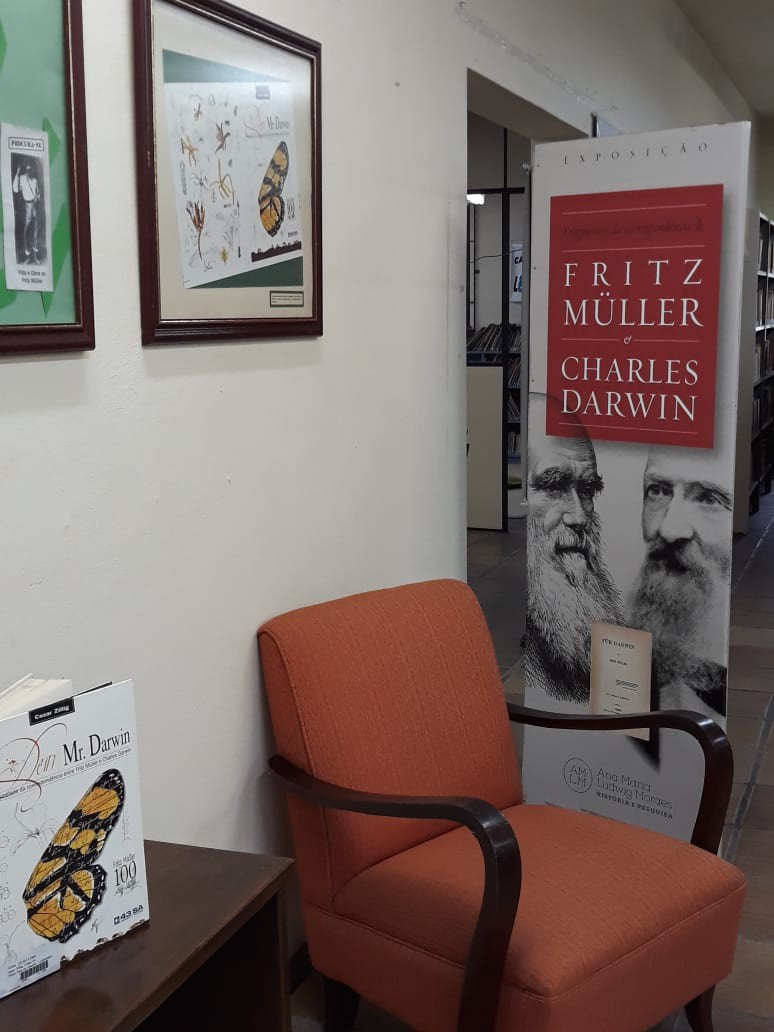 Biblioteca municipal abre exposição Fritz Müller