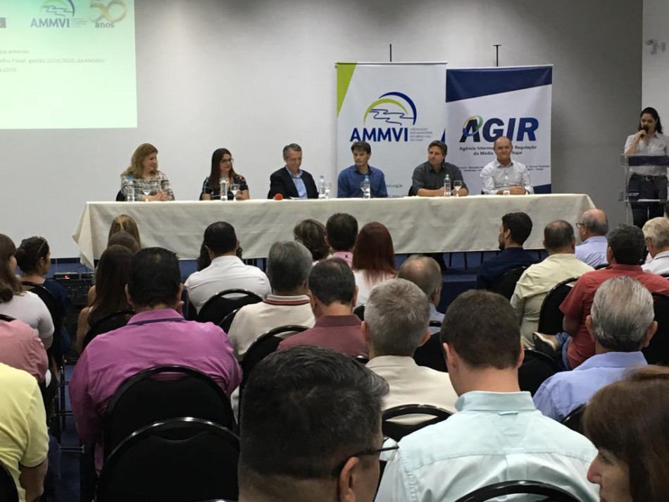 Prefeito de Blumenau toma posse da Ammvi