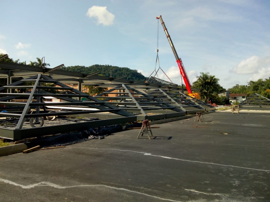 Cobertura metálica do Terminal Norte começa a ser construída