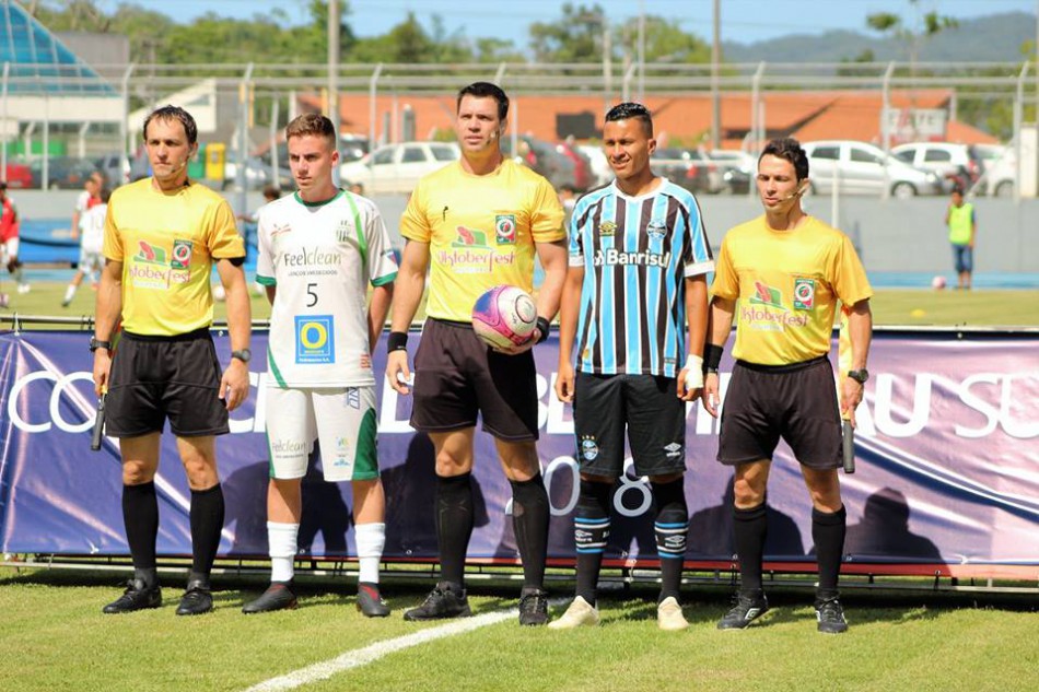 Copa Cidade de Blumenau de Futebol sub-17 começa com muitos gols