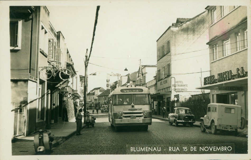 Memória Digital: Rua XV de Novembro