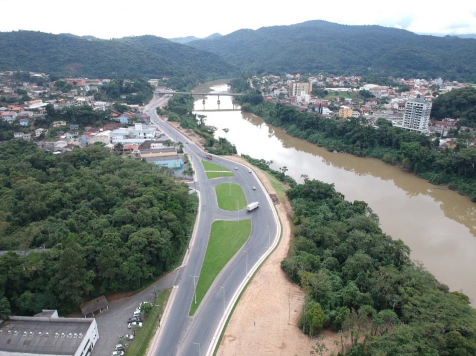 Obra na Rua República Argentina se aproxima da reta final 