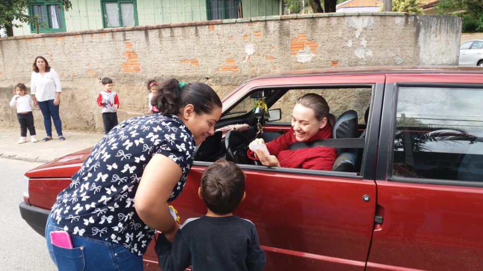 Blitz educativa do Maio Amarelo teve participação do CEI Heinrich Reif