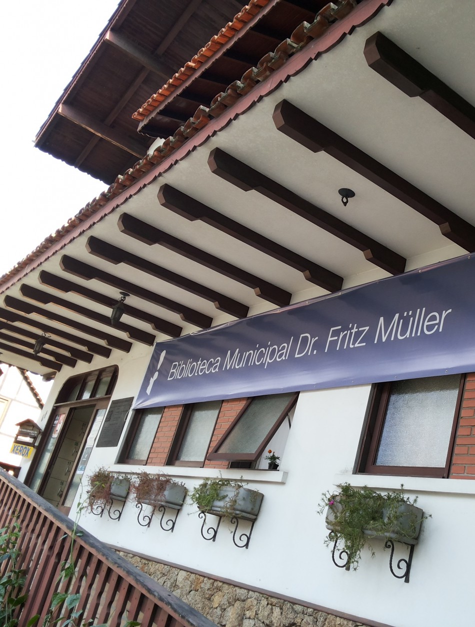 Biblioteca Municipal celebra o Dia Internacional da Mulher