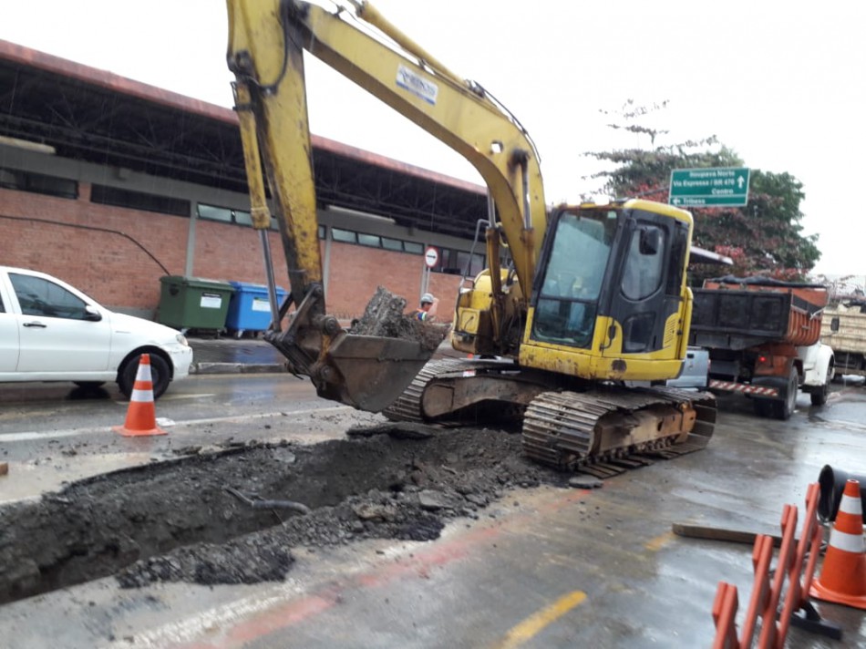 Prosseguem as obras na Rua Francisco Vahldieck