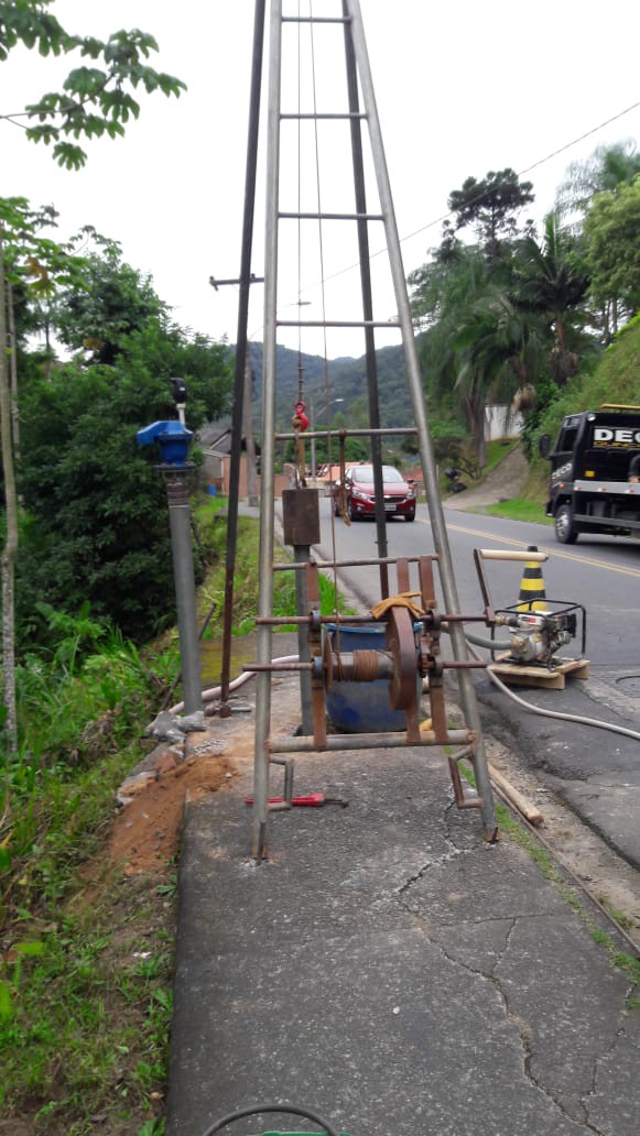 Prefeitura inicia construção de muro de gabião na Rua Progresso