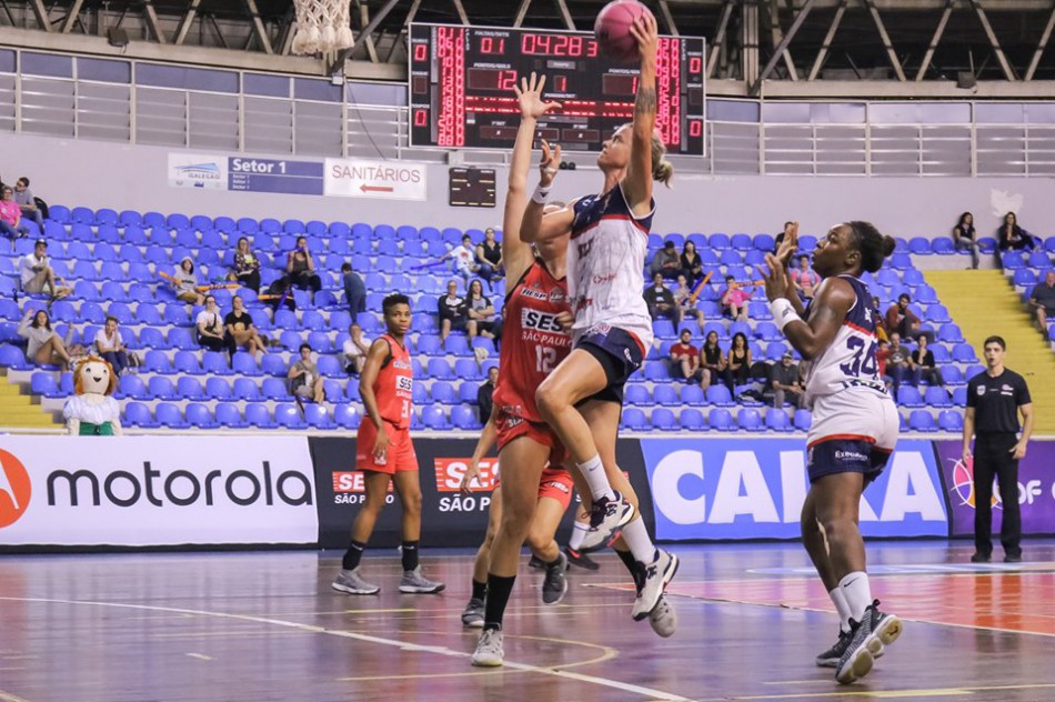 Blumenau recebe Sampaio pela Liga de Basquete Feminino