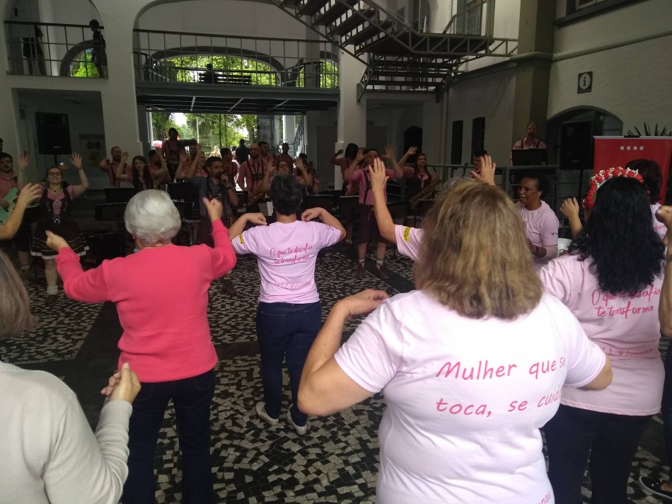 Tarde cultural movimenta o Outubro Rosa
