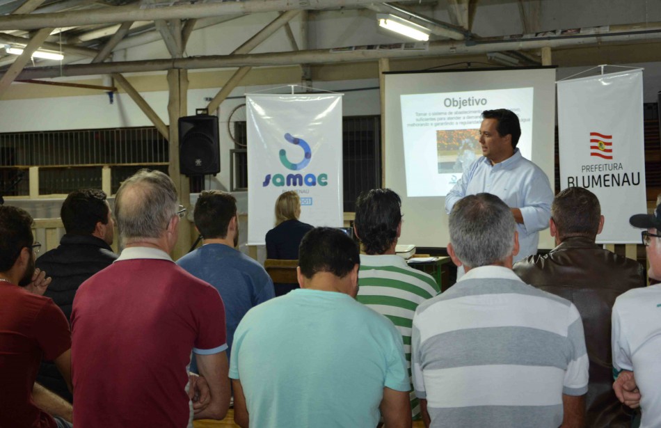 Samae apresenta projeto da Rua Pérola do Vale à comunidade