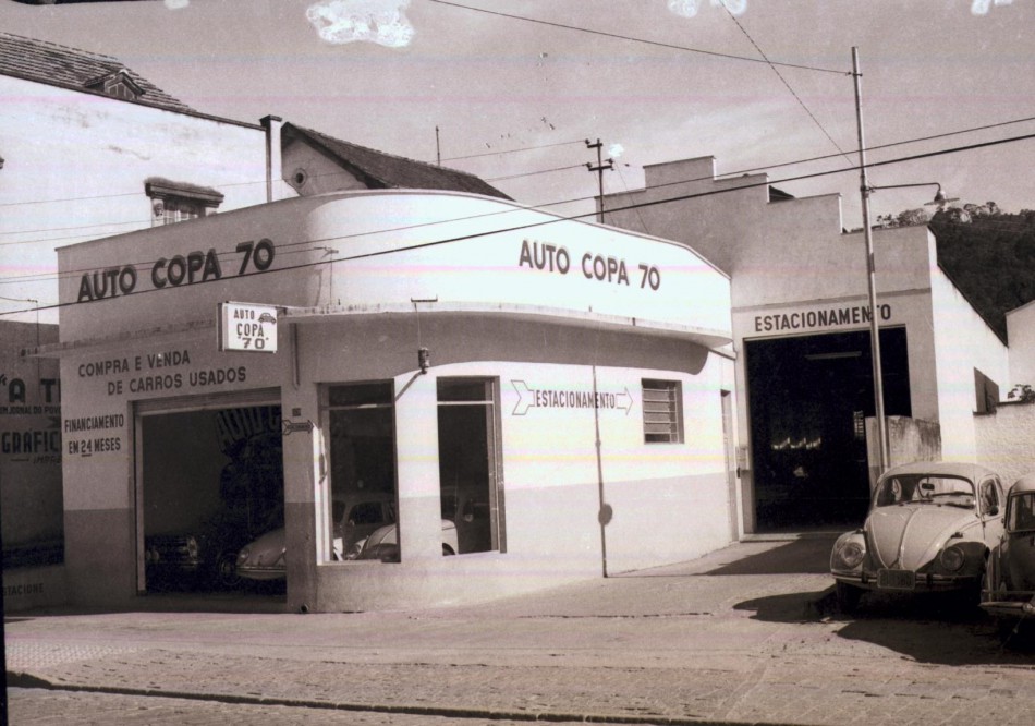Memória Digital: Comércio de veículos