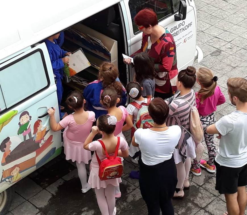 Biblioteca Ambulante busca premiação em Florianópolis