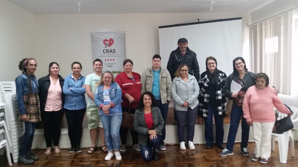 Cras II realiza encontro do Grupo de Economia Solidária "Garciarte"