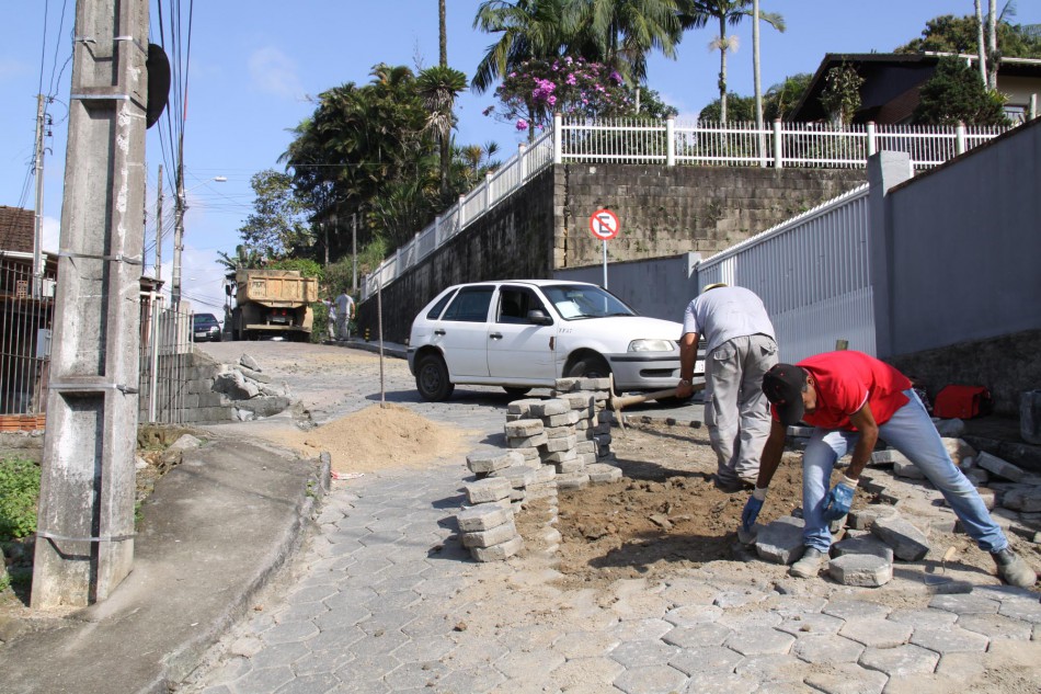 Rua Eça de Queiroz terá trecho interditado nesta terça-feira